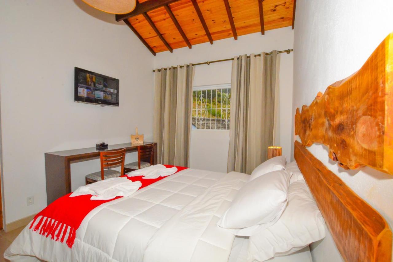 Maison Bleue Suites Monte Verde  Exterior photo